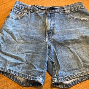 Levi Relaxed Shorts 550